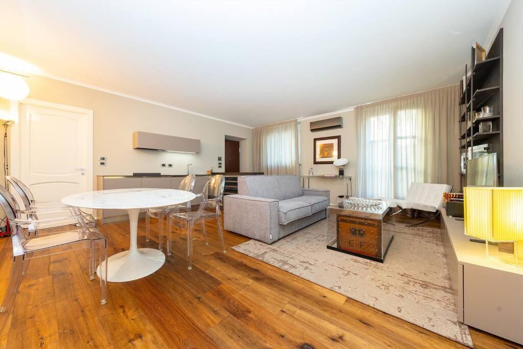 Splendido Appartamento In Piazza San Carlo Torino Kültér fotó
